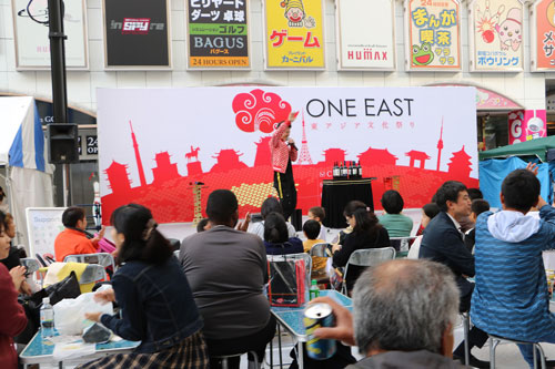 歌舞伎町で行われたONE-EAST-東アジア文化祭り